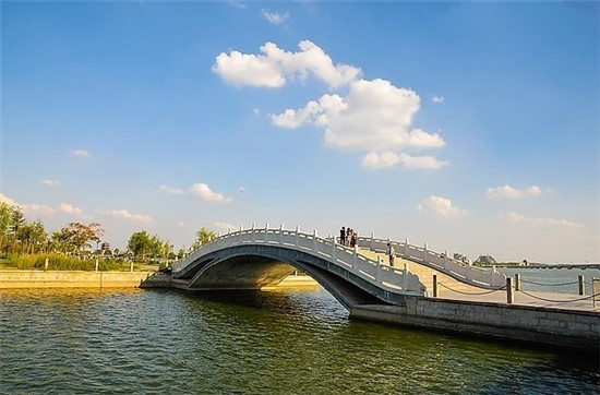 聊城东昌湖景区未来会更美 景观提升工程完工后可环湖骑行，还可欣赏大型音乐喷泉