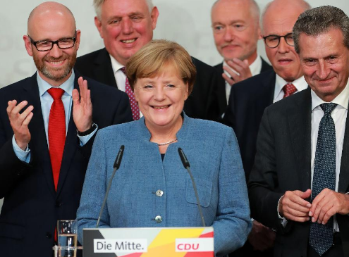 默克尔赢得德国大选 与谁组阁成重要悬念