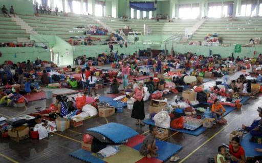 印尼总统佐科呼吁阿贡火山周边居民寻求庇护