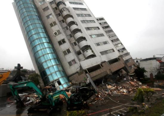 台湾花莲地震死亡人数攀升至9人 62人仍失联