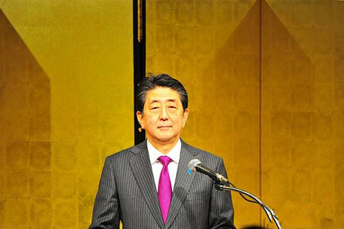 学园丑闻、性骚扰疑云加剧 安倍：将推进调查