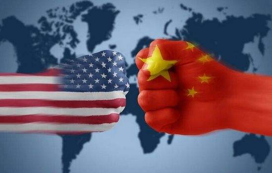 美国突然使出连环损招，释放了三个意味深长的信号！