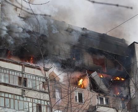 俄住宅楼发生天然气爆炸事故 已经导致多人死伤