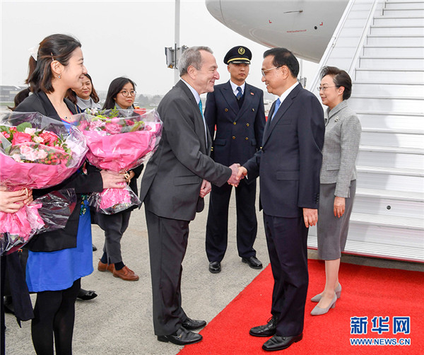 李克强抵达布鲁塞尔举行第二十一次中国—欧盟领导人会晤