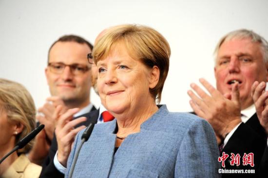 默克尔说完成德国总理任期后不会在欧盟任职