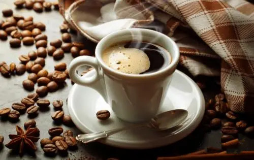 新研究称喝咖啡有助保护肝脏