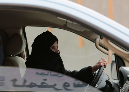 沙特解除妇女驾车禁令