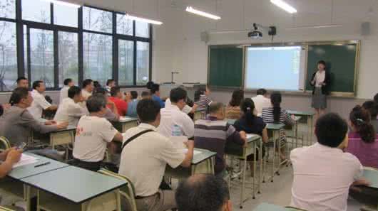 20国汉语教师探访京城文创
